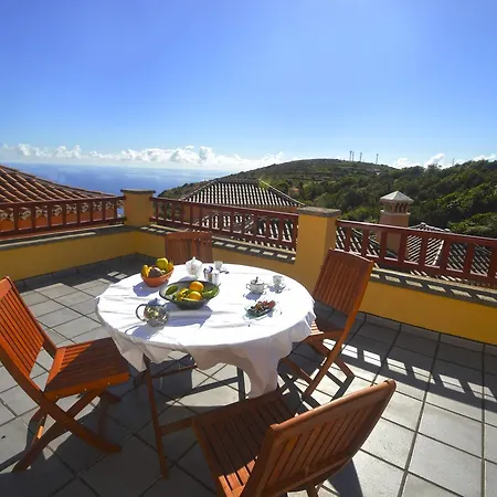 Emiliana Holiday home Puntallana